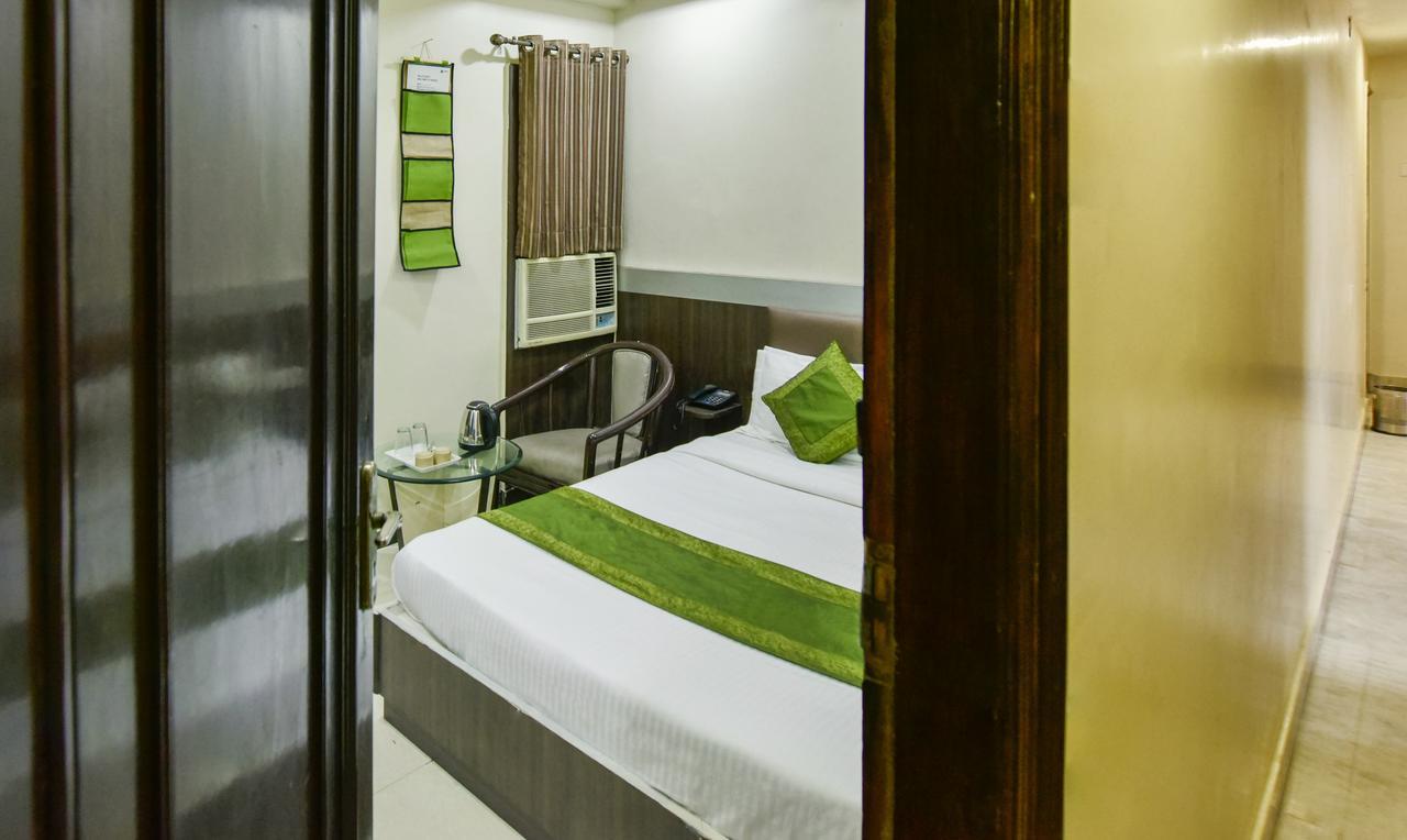 Hotel Kanishka Rāipur Exteriör bild