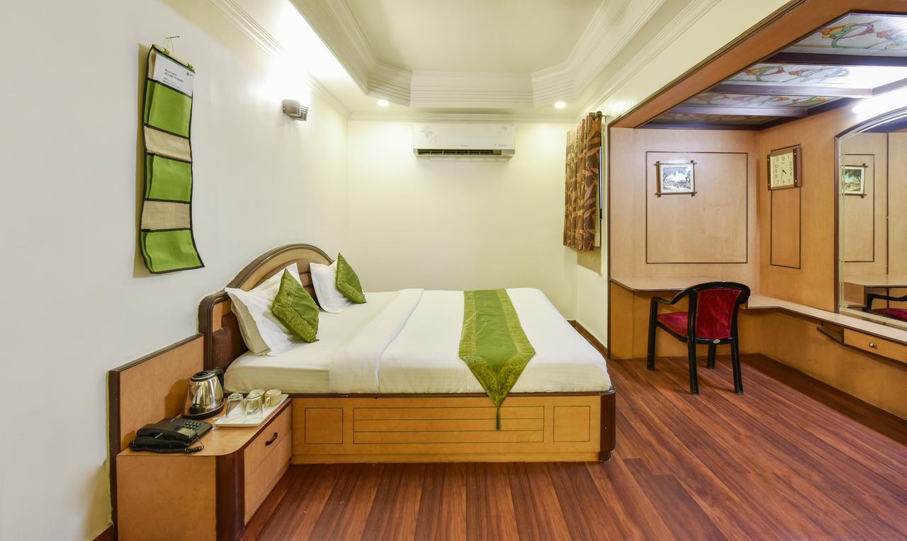 Hotel Kanishka Rāipur Exteriör bild