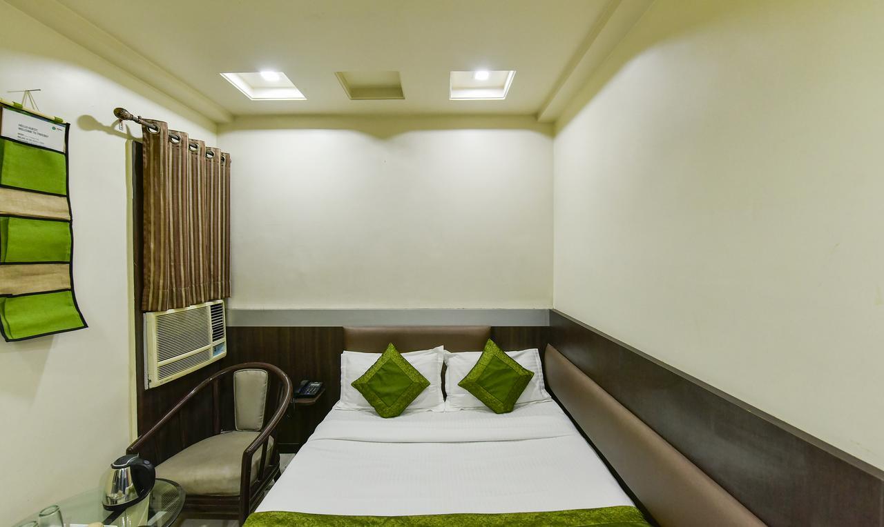 Hotel Kanishka Rāipur Exteriör bild