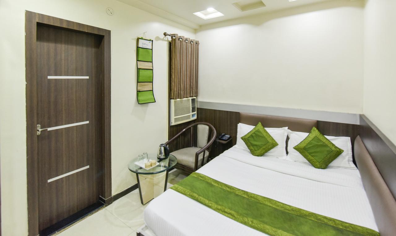 Hotel Kanishka Rāipur Exteriör bild